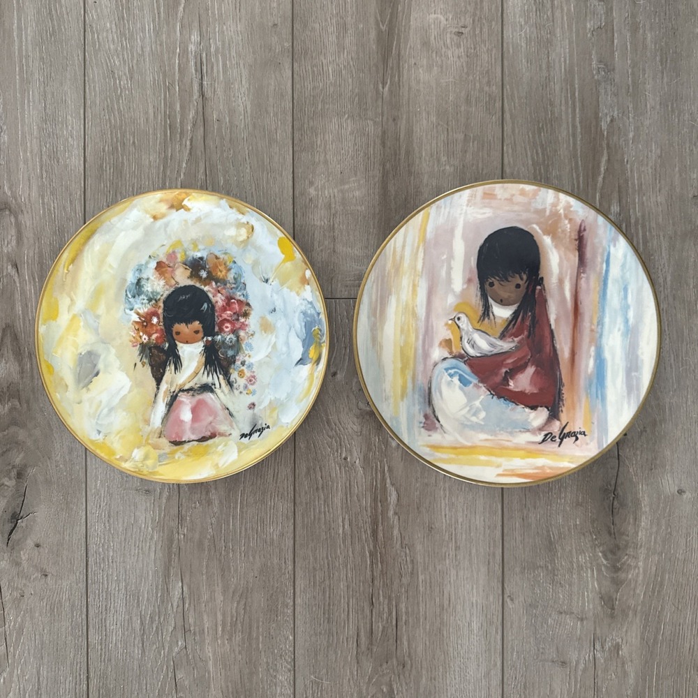 Vintage De Grazia Collector Plates 1977 The Flower Girl & 1978‎ The White Dove